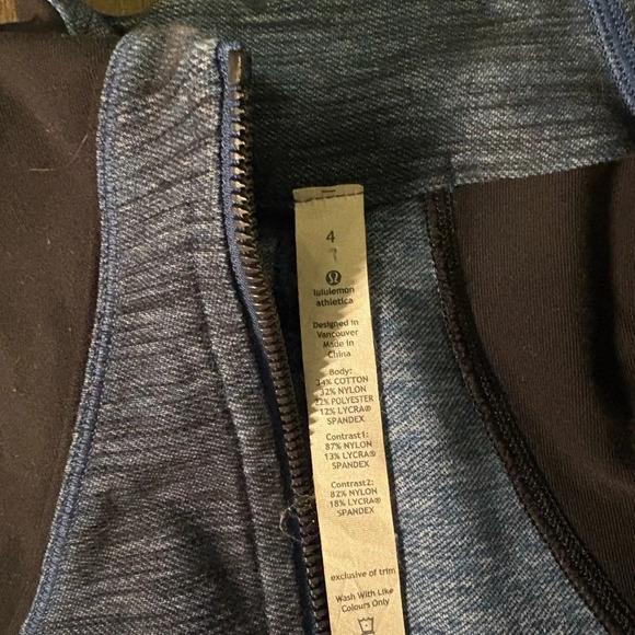 Lululemon Forme Jacket
Reversible Slub Denim Limitless Blue / Black - Picture 9 of 9